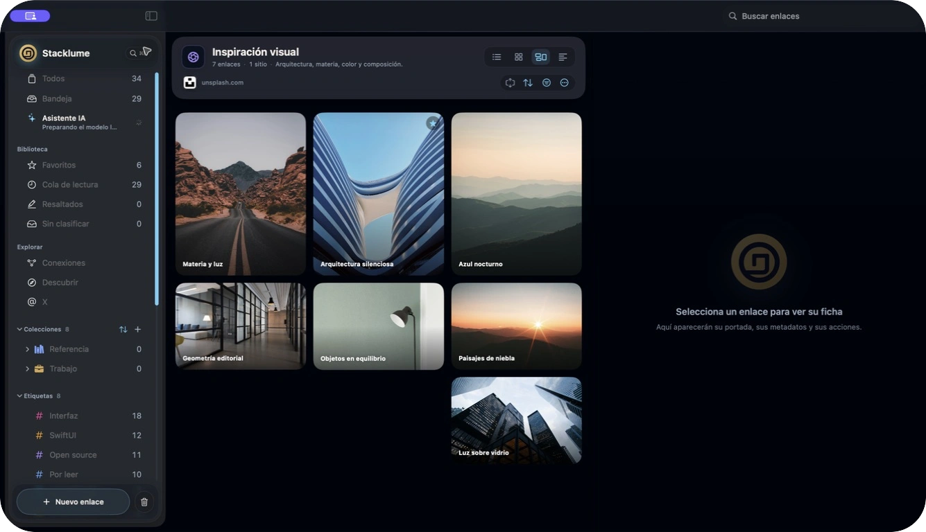Captura real de Stacklume para Mac mostrando referencias visuales públicas en vista Moodboard